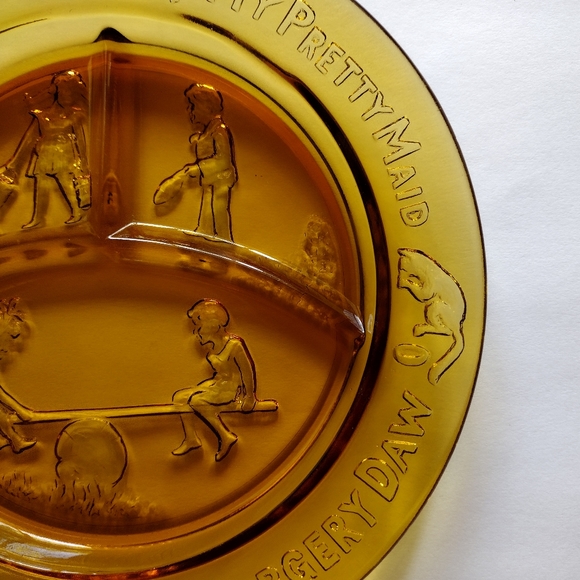 Amber Tiara Indiana Glass Divided Childs Plate Nursery Rhyme Marjorie Daw etc - Picture 2 of 6